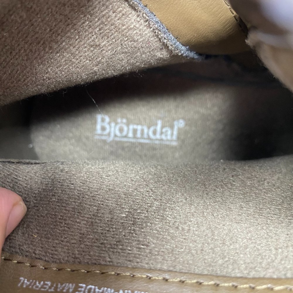 Bjorndal Karla Suede Women's Ankle Booties Size 8 - Picture 12 of 12